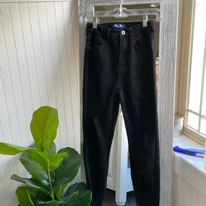 Women’s ripped jeans